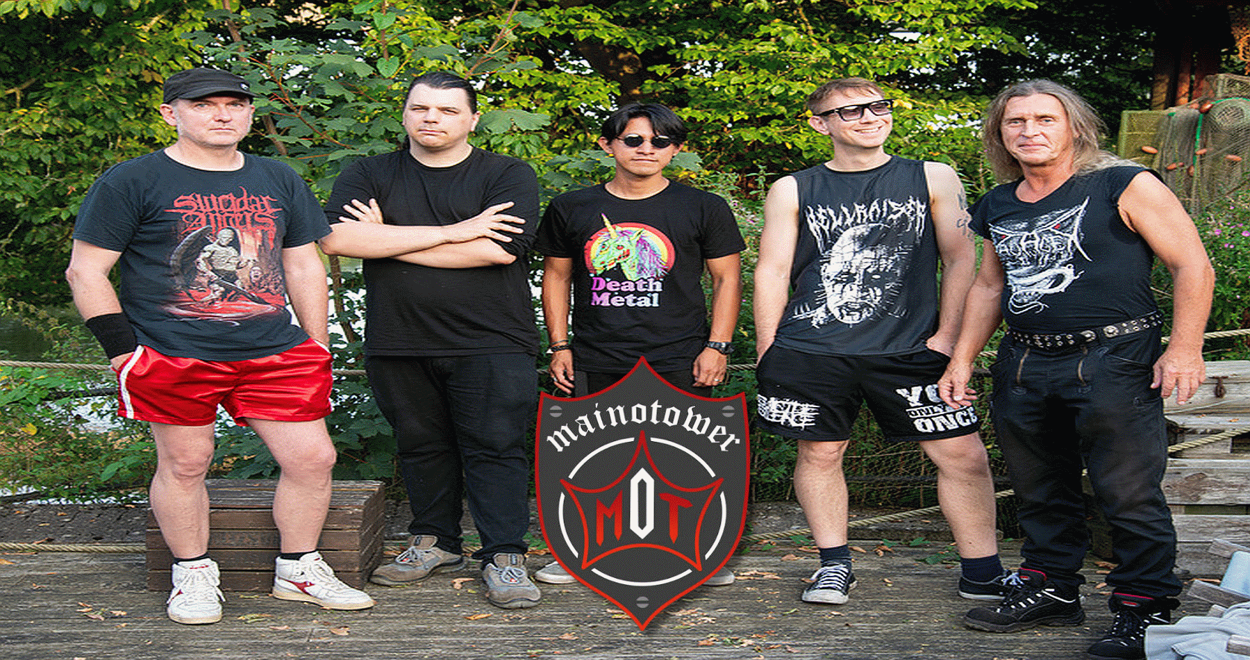 Mainotower verbindet Melodic Metal / Thrash Metal mit Old School Death Metal Vocals.